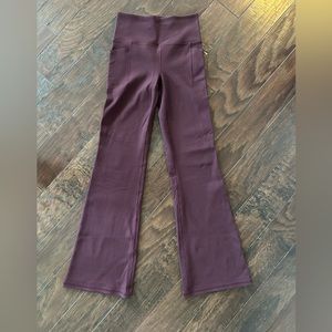 Athleta Salutation Stash Rib Flare